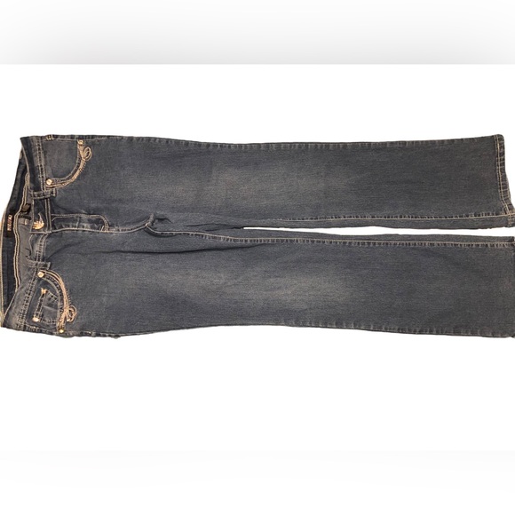 Roz and Ali Jeans - Picture 7 of 14